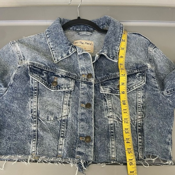 We The Free Ollie Femme Cropped Denim Trucker Jacket Preppy Women’s Cropped M - Picture 11 of 13